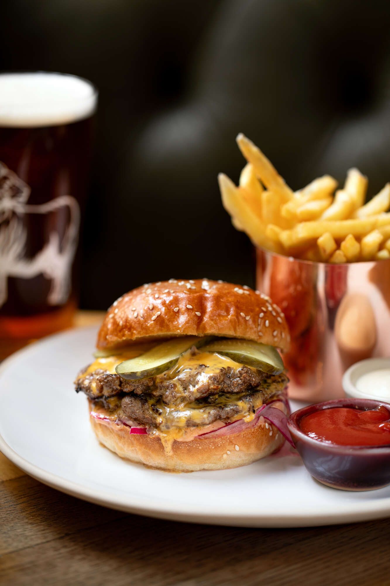 Burger, chips & Youngs original